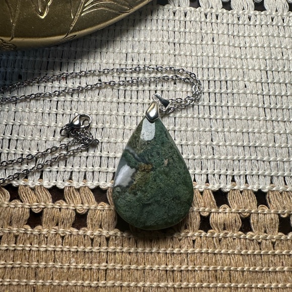 B.Rising Jewelry - Moss Agate Teardrop Pendant Necklace